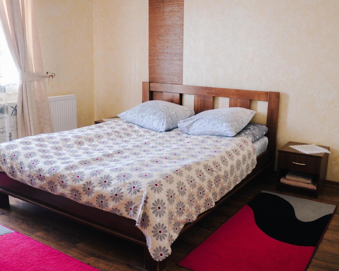 Filvarok Hotel Броды Экстерьер фото