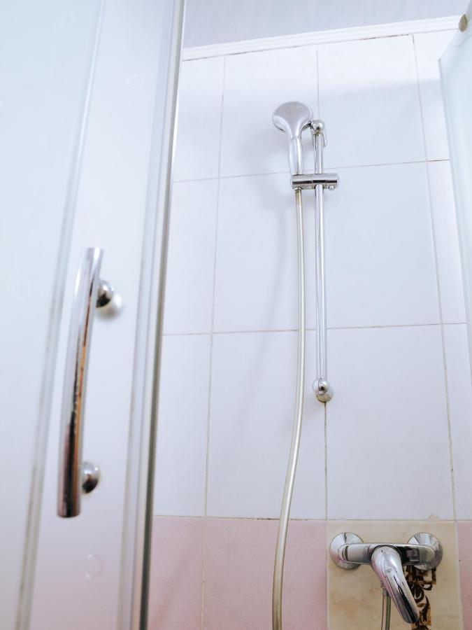 Filvarok Hotel Броды Экстерьер фото