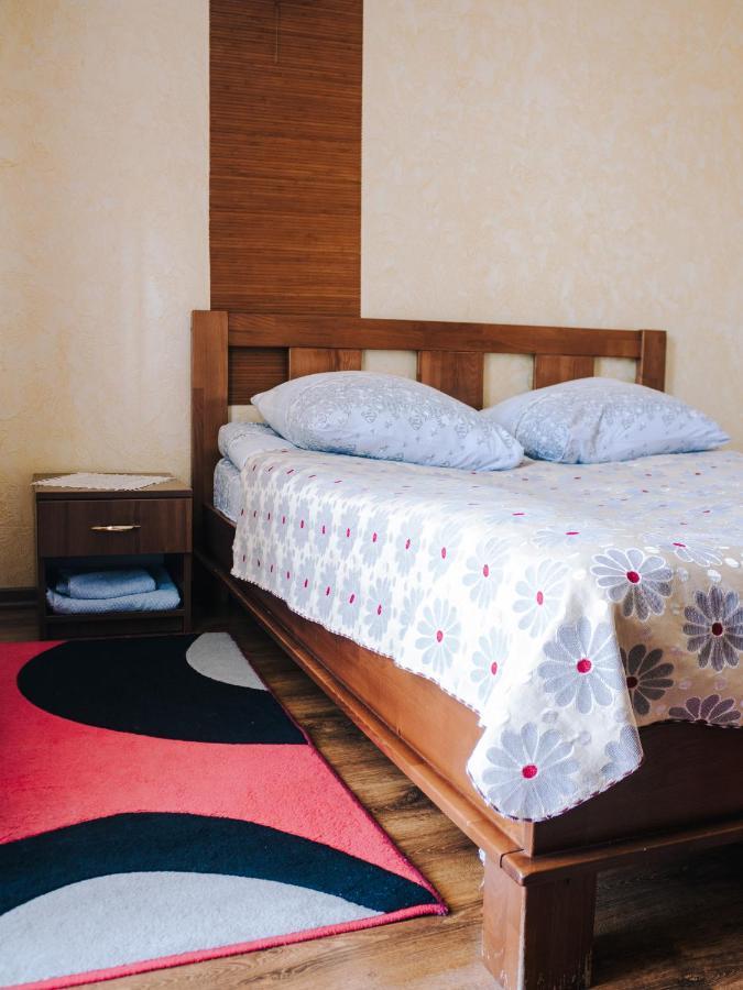 Filvarok Hotel Броды Экстерьер фото