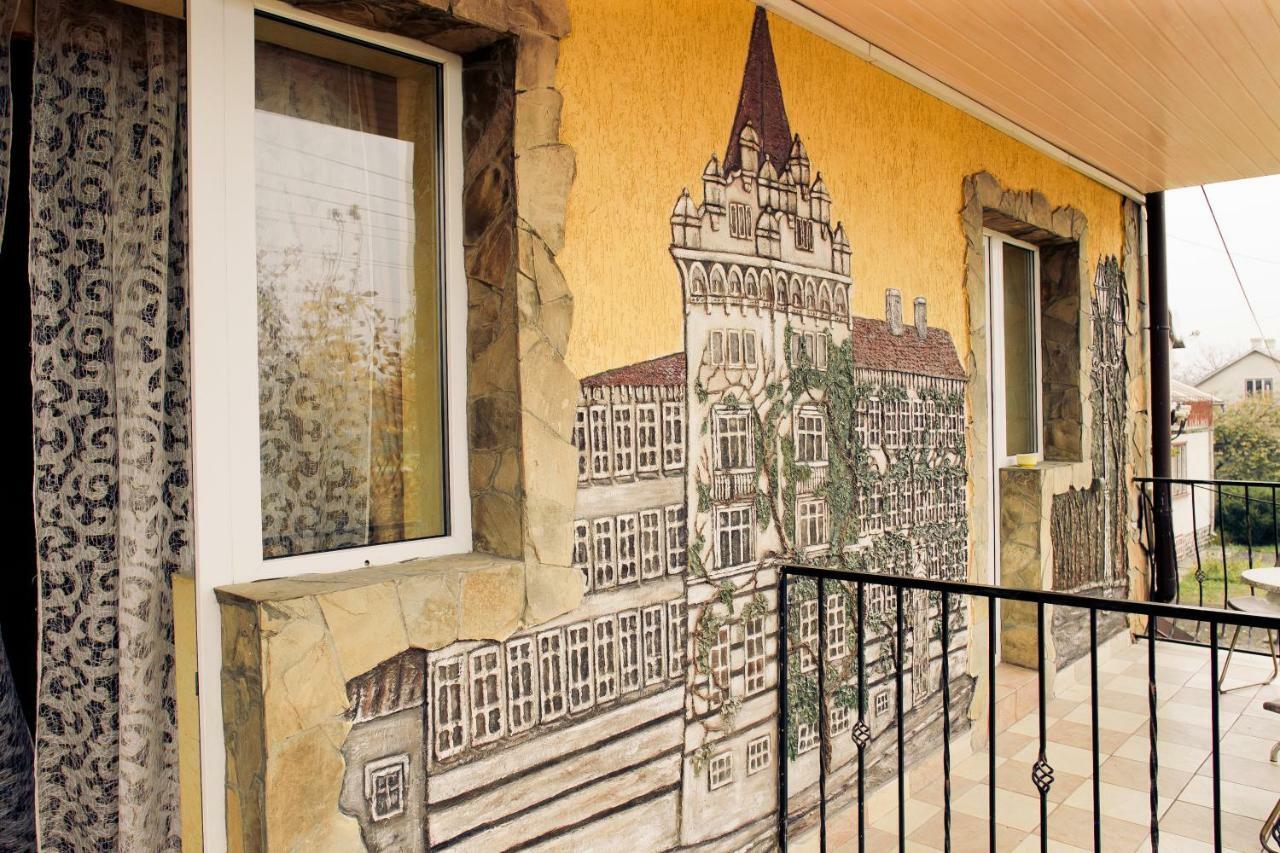 Filvarok Hotel Броды Экстерьер фото